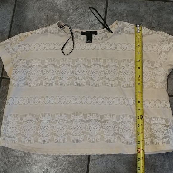 (2/$20) F21 cream boxy crop top size small - Picture 4 of 4